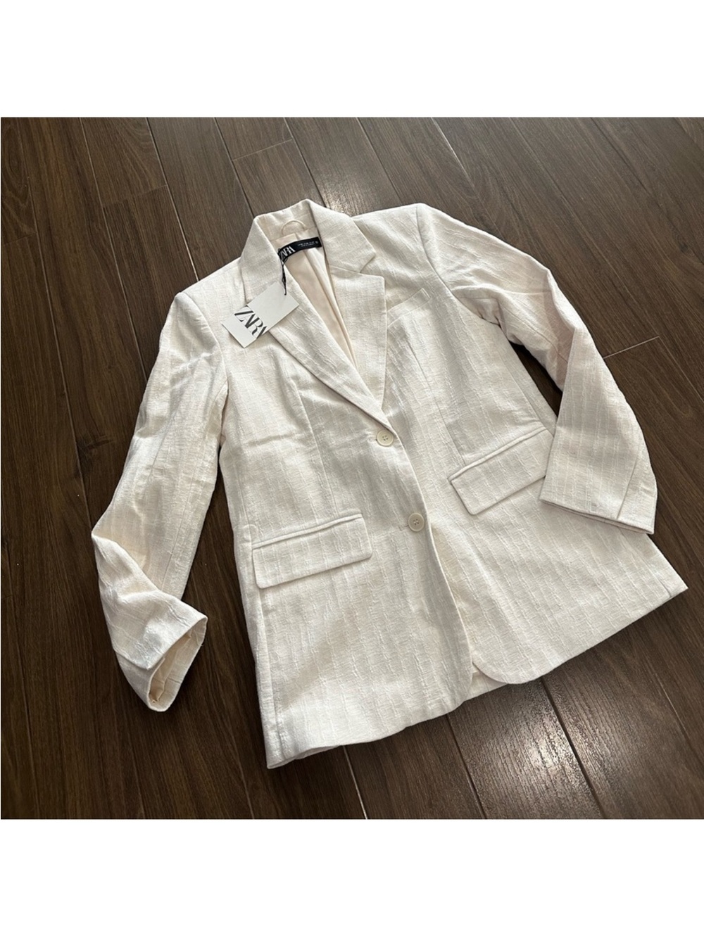 Zara Cream-White Textured Single-Breasted Blazer